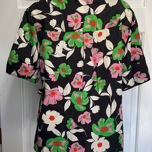 Who What Wear NWT Floral Wrap Blouse - Picture 4 of 9